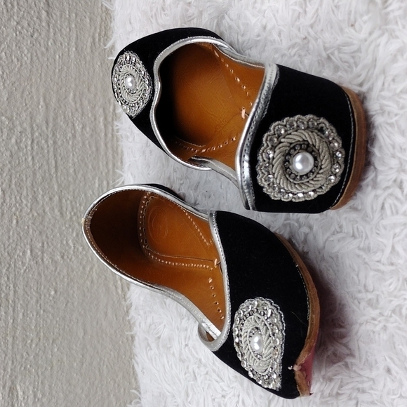 BELOVED MoXsha Black Suede Embellished Upper Square Toe  Slip On Jutti Flat Shoe - Picture 15 of 15